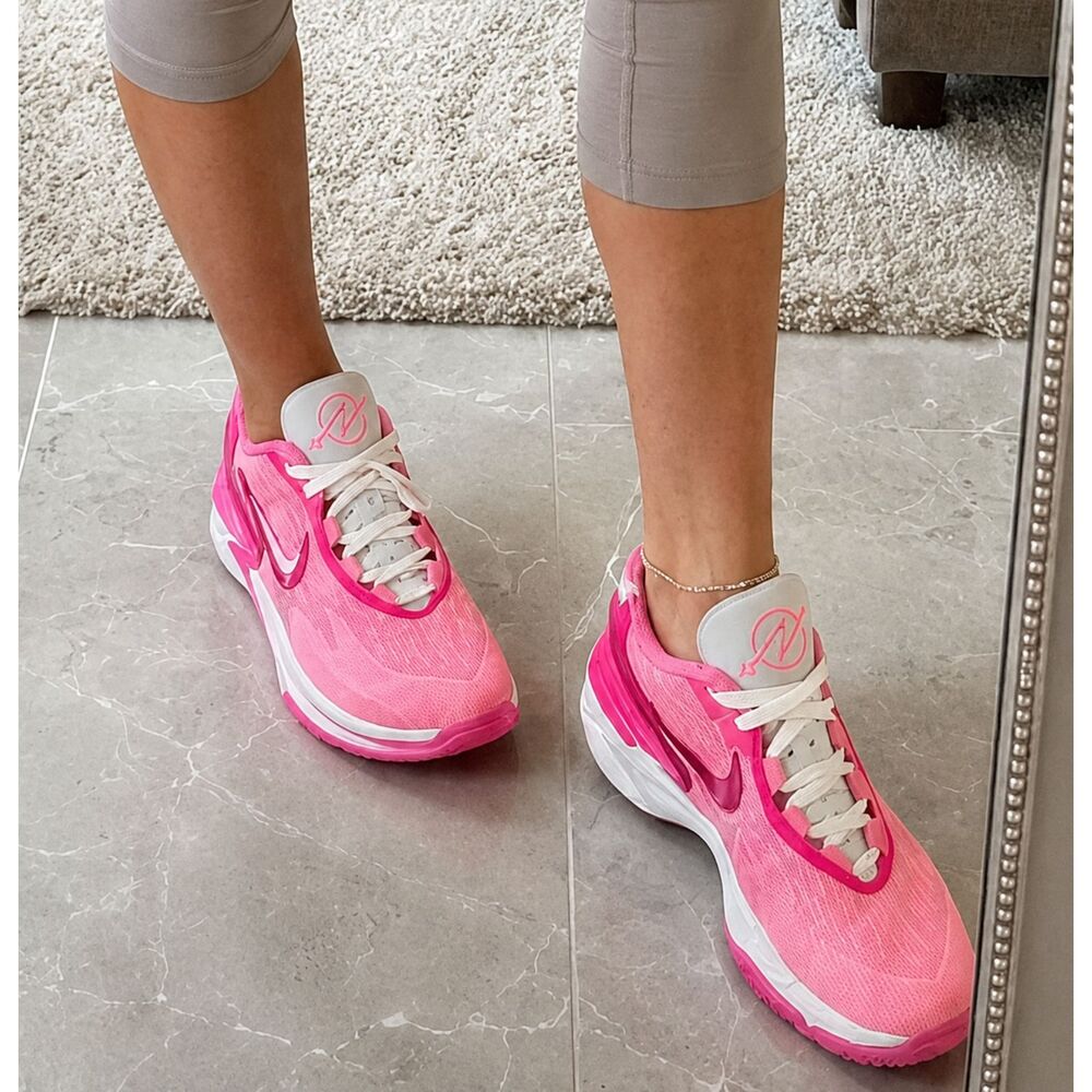Nike Air Zoom GT Cut 2 Women US 7.5 Hyper Pink Athletic Basketball Shoes